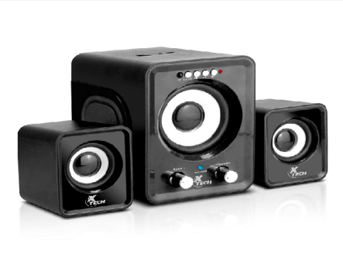 Parlantes Xtech XTS375 - Negro y blanco - Entrada auxiliar, reproducción de audio vía USB y SD - Control remoto con batería incluida - Máxima potencia de salida (RMS): 3W cada uno - Impedancia: 4 Ohm - Sensibilidad: 83dB - Subwoofer